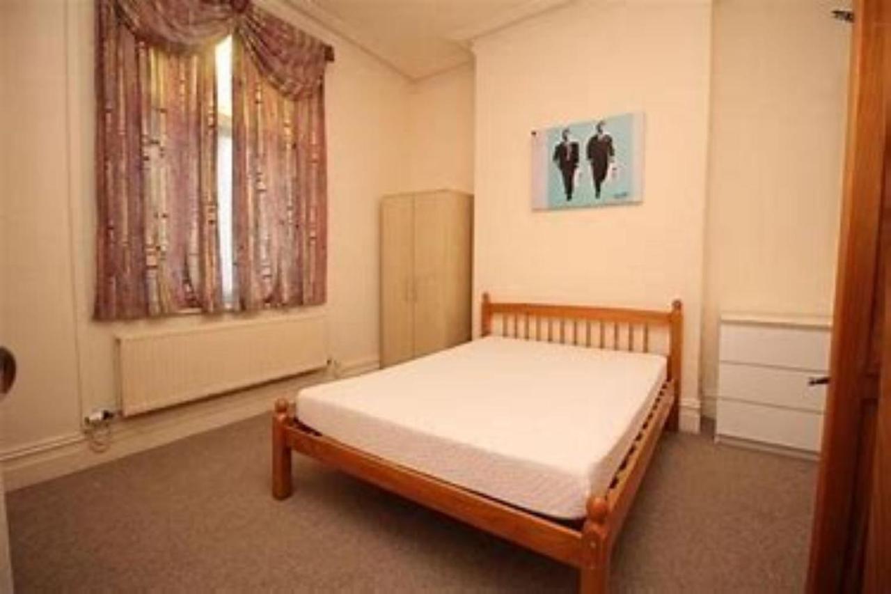 היימל המפסטד Hemel Short Stay מראה חיצוני תמונה