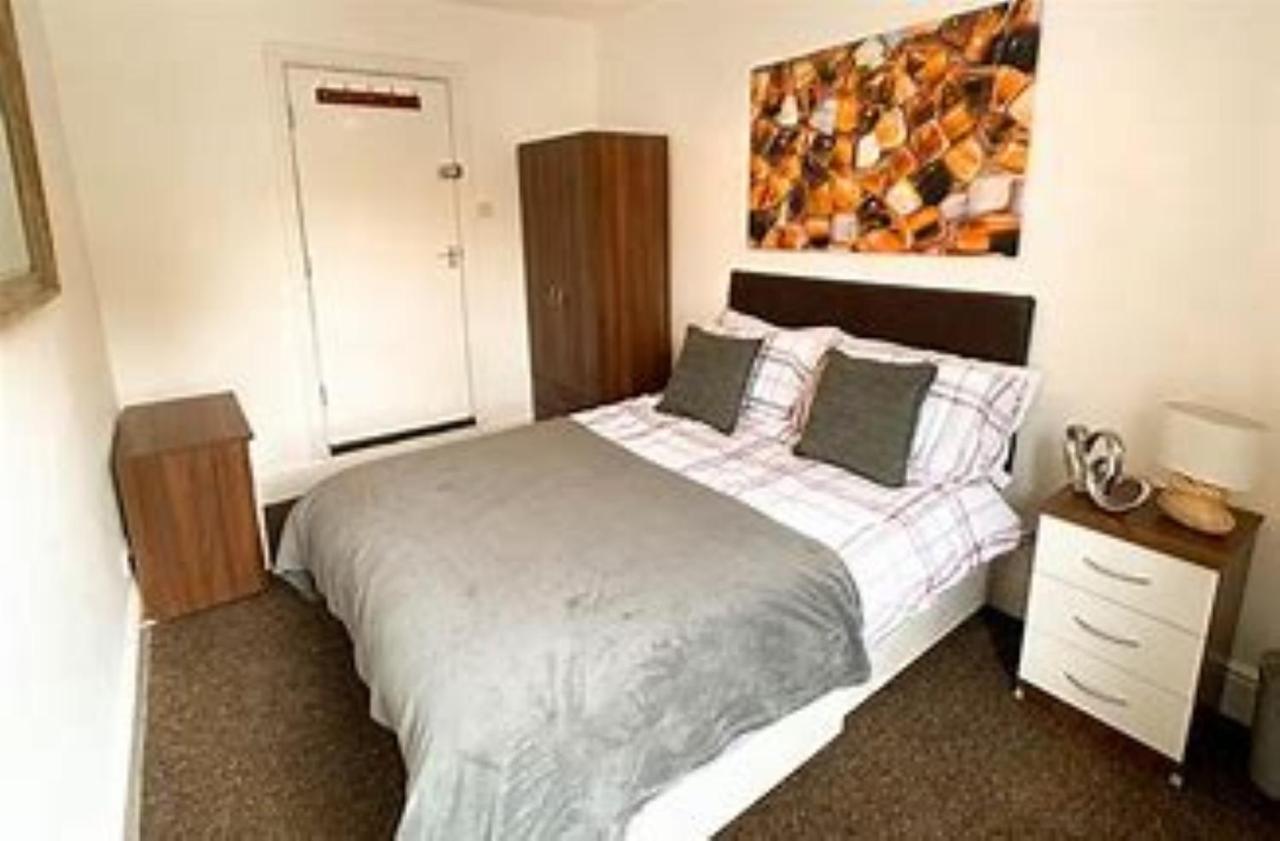 היימל המפסטד Hemel Short Stay מראה חיצוני תמונה